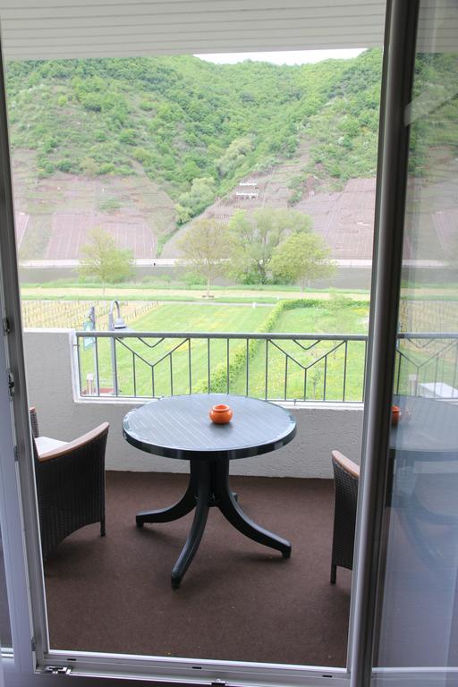 Cafe Klering Apartment Briedern Bagian luar foto