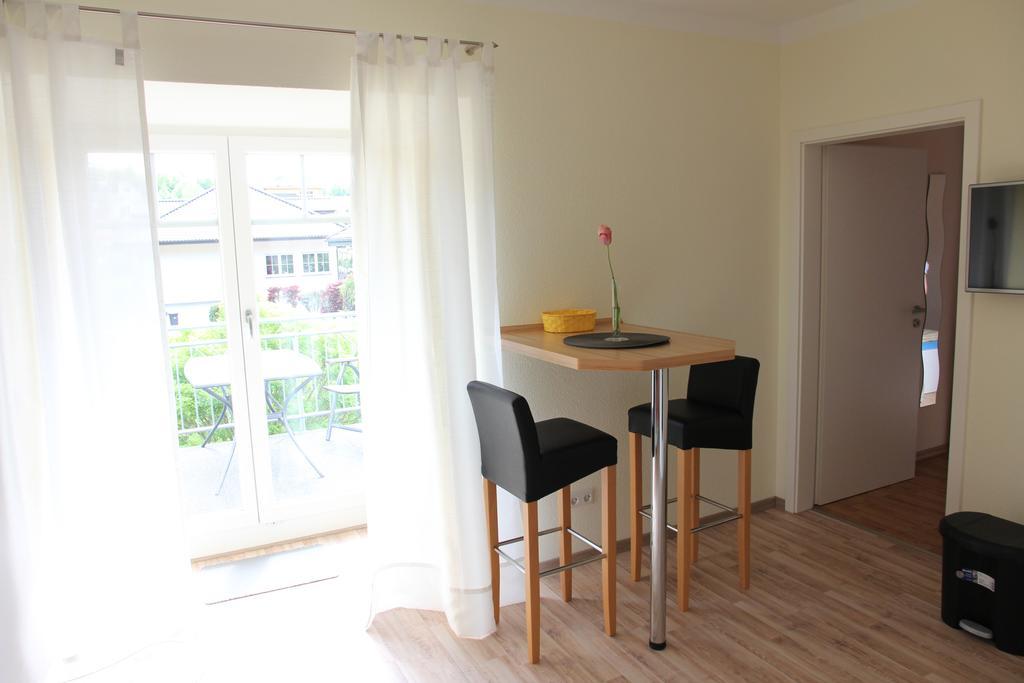 Cafe Klering Apartment Briedern Bagian luar foto